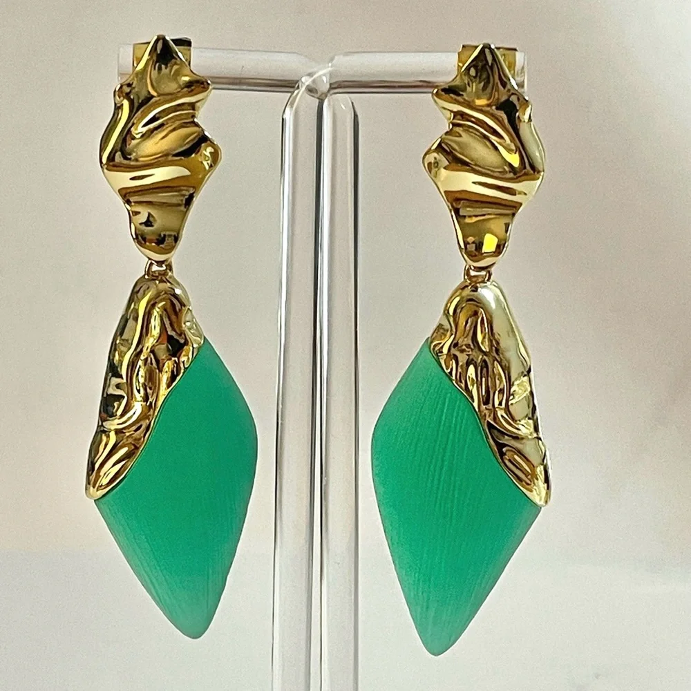 ALEXIS BITTAR Dangle Earrings Long 3” Gold Emerald Green Lucite Signed - Picture 1 of 5